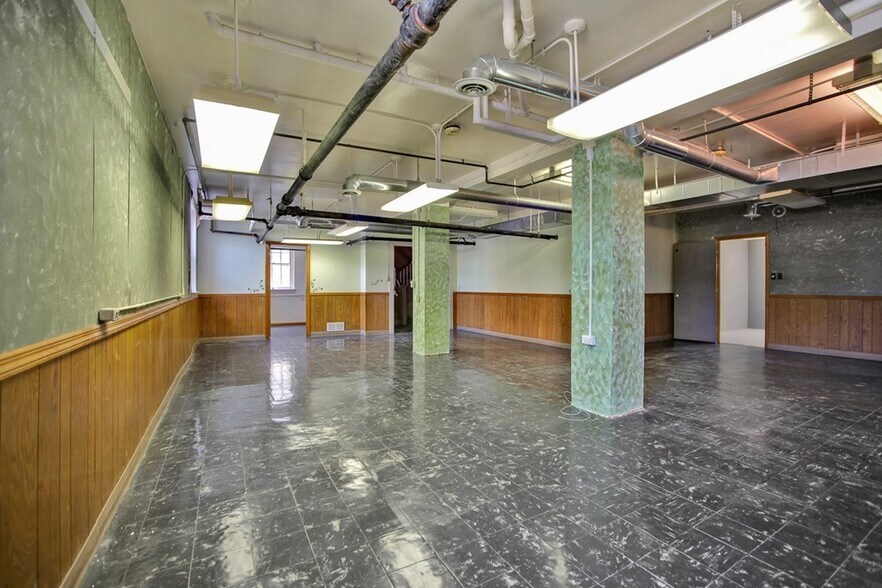 More Photos Of 2 Waln St, Wellsboro Office For Sale