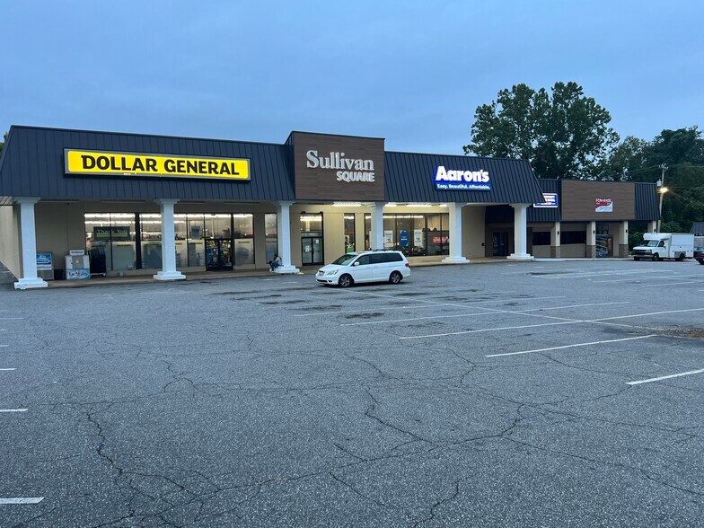 More Photos Of 701-709 Sullivan Rd, Statesville Unknown For Lease