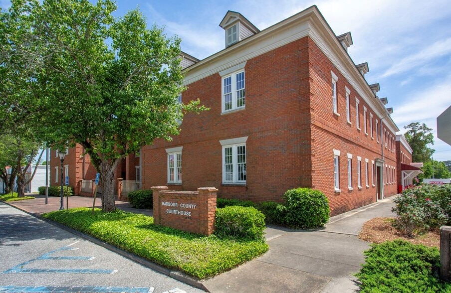 More Photos Of 303 E Broad St, Eufaula Office For Sale