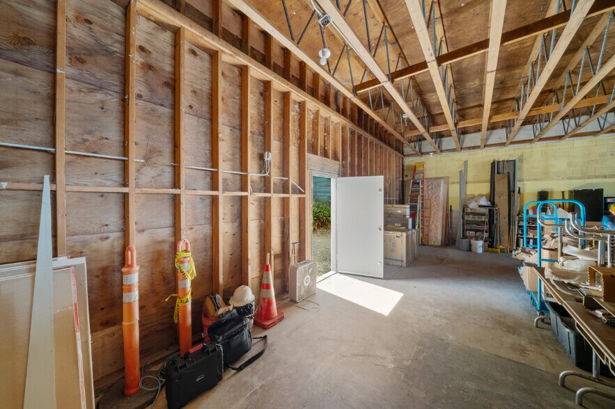 More Photos Of 625 Nehalem Blvd, Wheeler Storefront Retail Residential For Sale