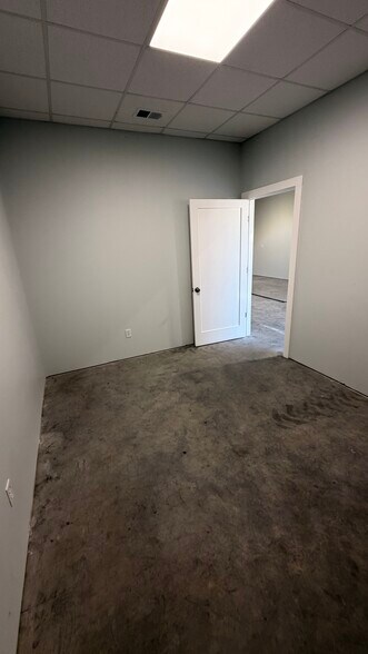 More Photos Of 4557 Savannah Hwy, Ravenel Light Manufacturing For Lease
