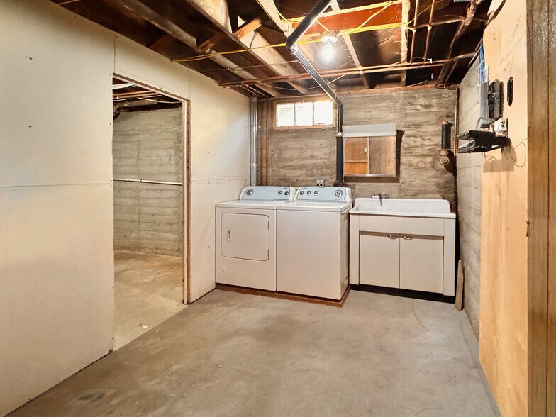 More Photos Of 702-704 N Tejon St, Colorado Springs Office Residential For Sale