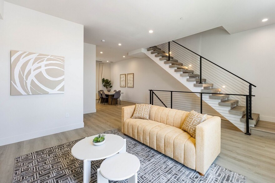 More Photos Of 113-153 W Plymouth St, Inglewood Apartments For Sale