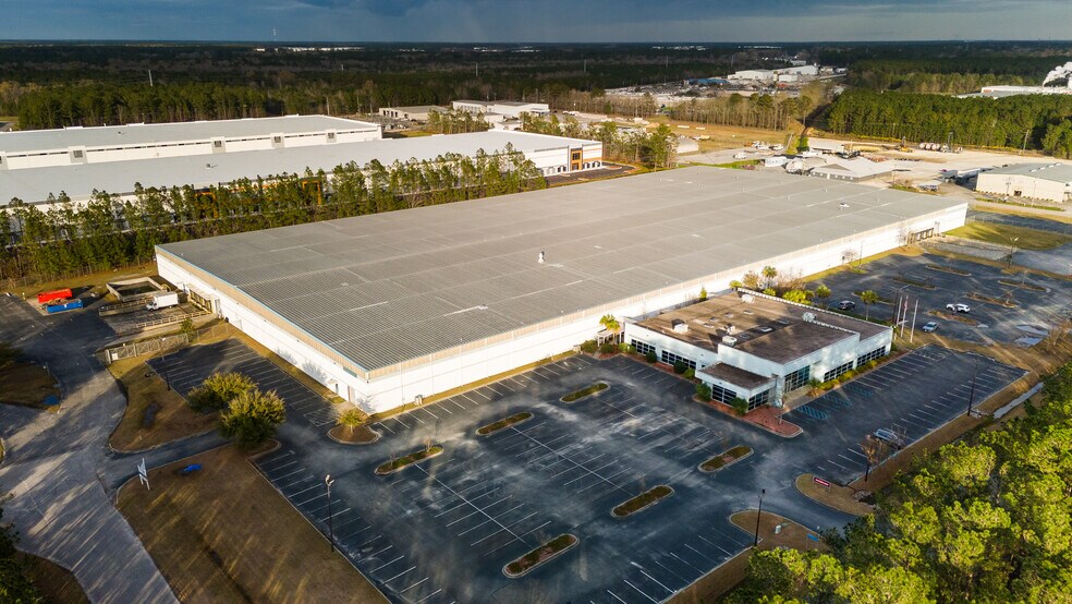 More Photos Of 175 McQueen Blvd, Summerville Manufacturing For Lease
