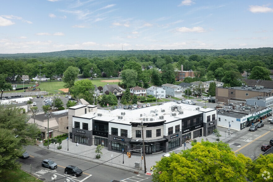 More Photos Of 1 Union Ave, Cresskill Storefront Retail Residential For Lease