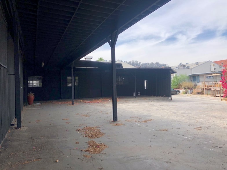More Photos Of 2425 Glover Pl, Los Angeles Unknown For Lease