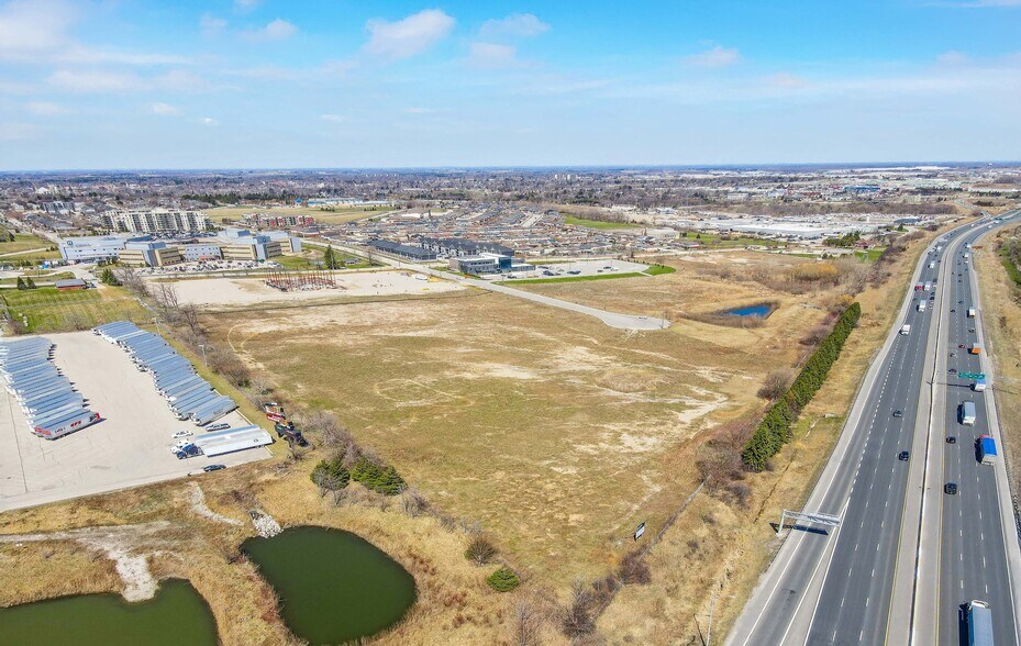 More Photos Of 670 Finkle St, Woodstock Distribution For Lease