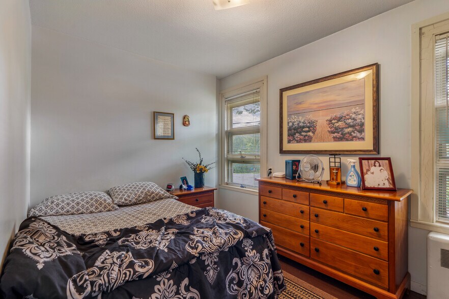 More Photos Of ,  Unknown For Sale