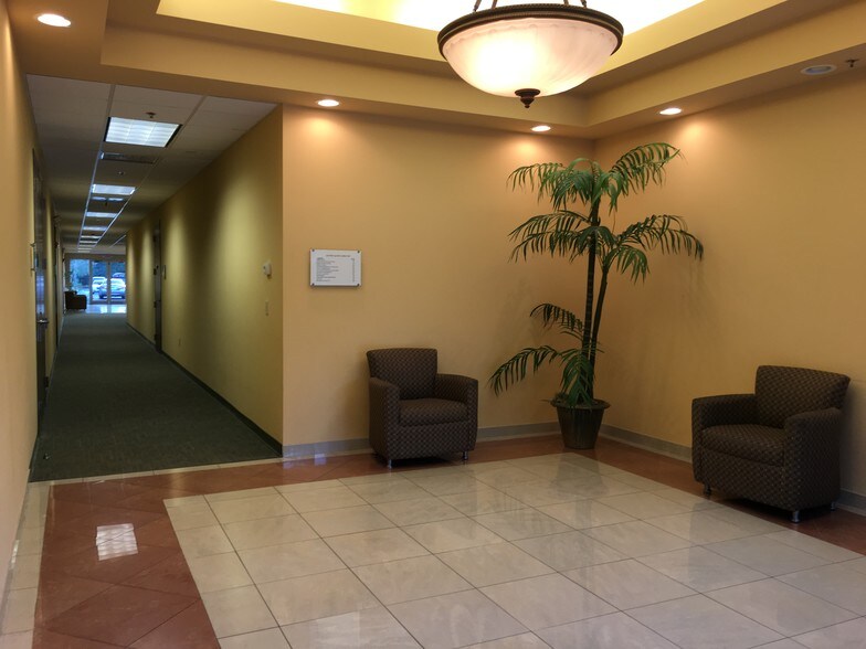 More Photos Of 8950 9th St, Saint Petersburg Medical For Lease