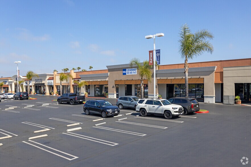 More Photos Of 18501-18687 Main St, Huntington Beach Unknown For Lease
