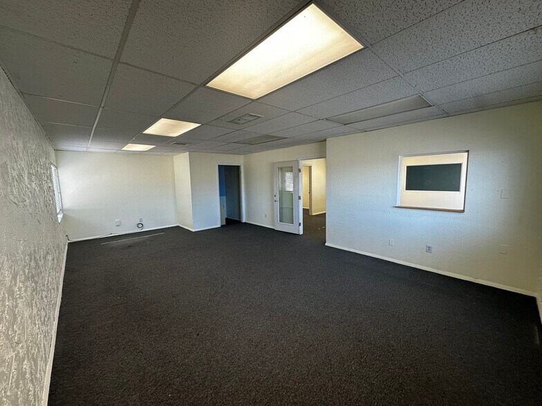 More Photos Of 2940 I-70 Business Loop, Grand Junction Flex For Sale