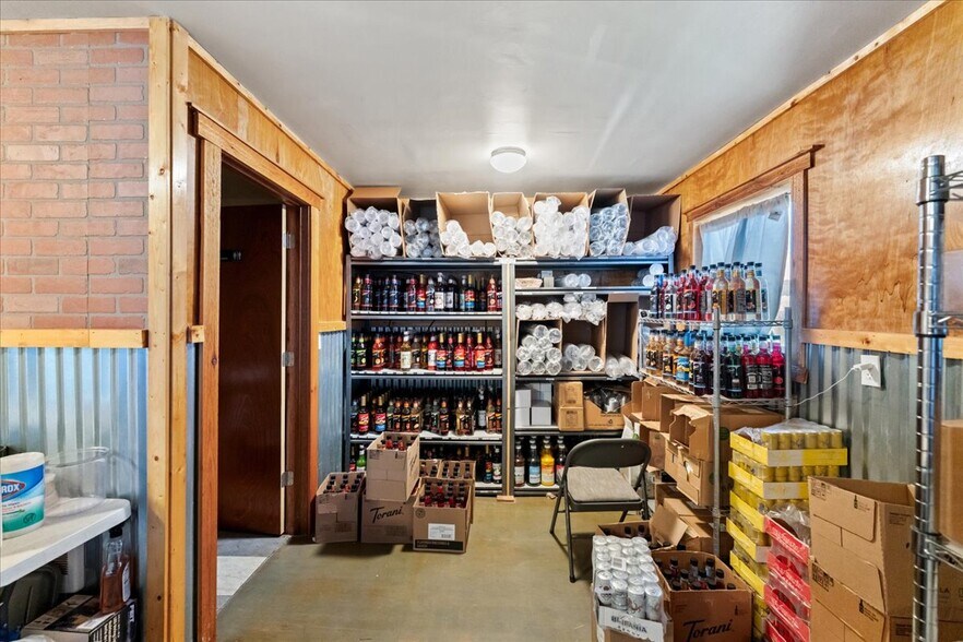More Photos Of 2546 US-101, Ilwaco Industrial For Sale