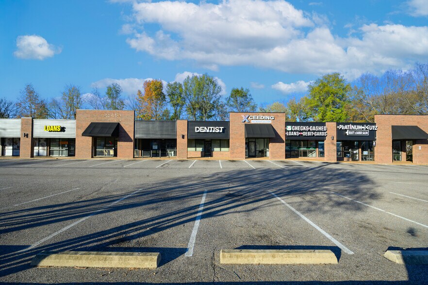 More Photos Of 5798-5822 Winchester Rd, Memphis Unknown For Lease