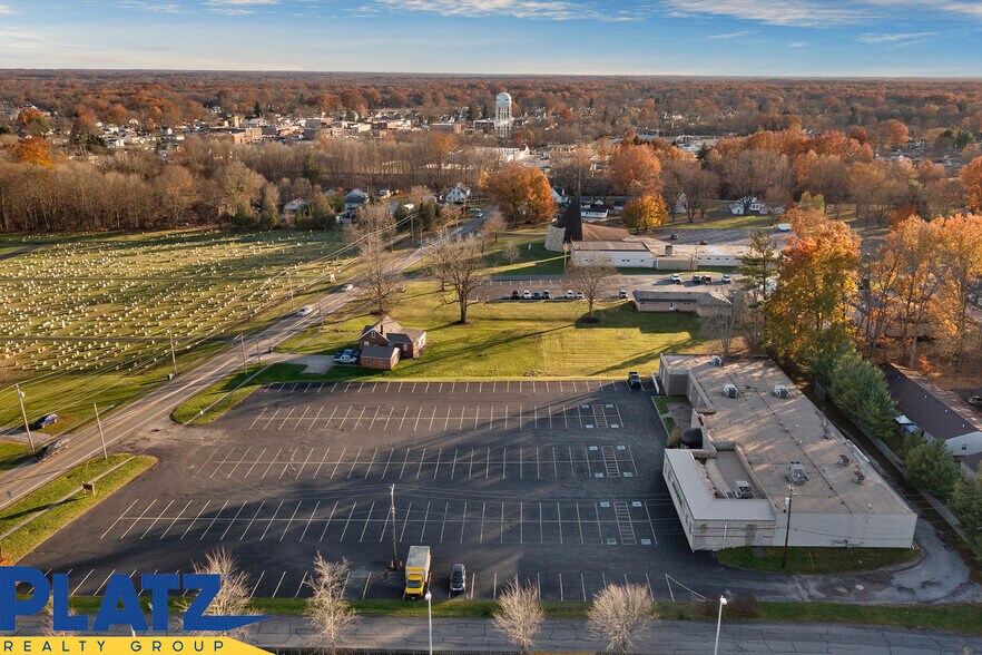 More Photos Of 425 Ridge Rd, Newton Falls Restaurant For Sale