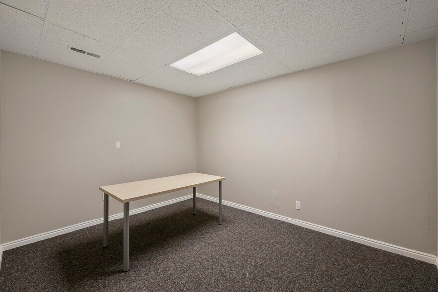 More Photos Of 405 S 100 E, Pleasant Grove Office For Lease