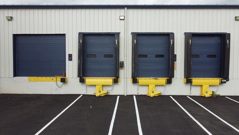 More Photos Of 7521 Richmond Rd, Williamsburg Unknown For Lease