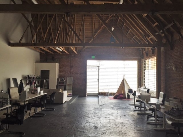 More Photos Of 831 Venice Blvd, Los Angeles Warehouse For Lease