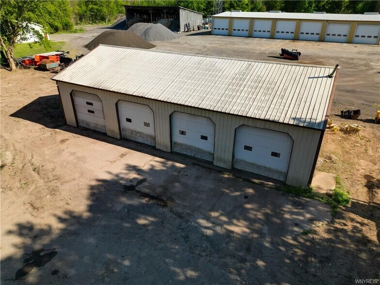 More Photos Of 11300 Ridge Rd, Medina Auto Repair For Sale