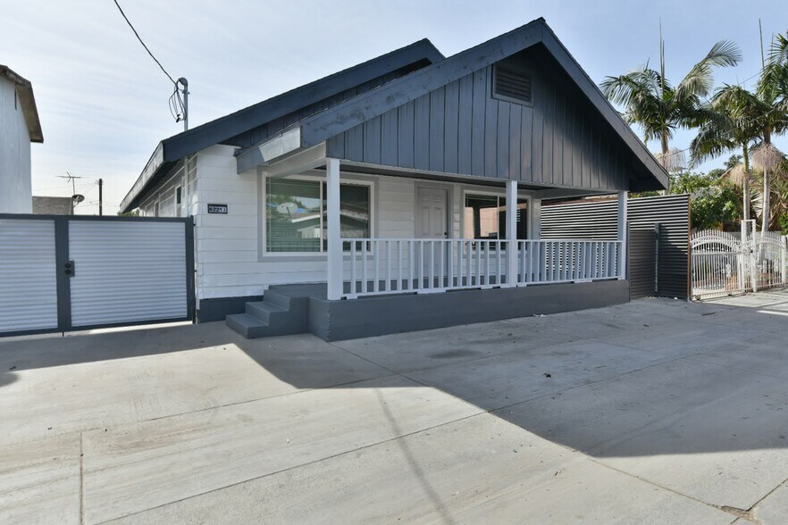 More Photos Of 6221 Corona Ave, Bell Apartments For Sale