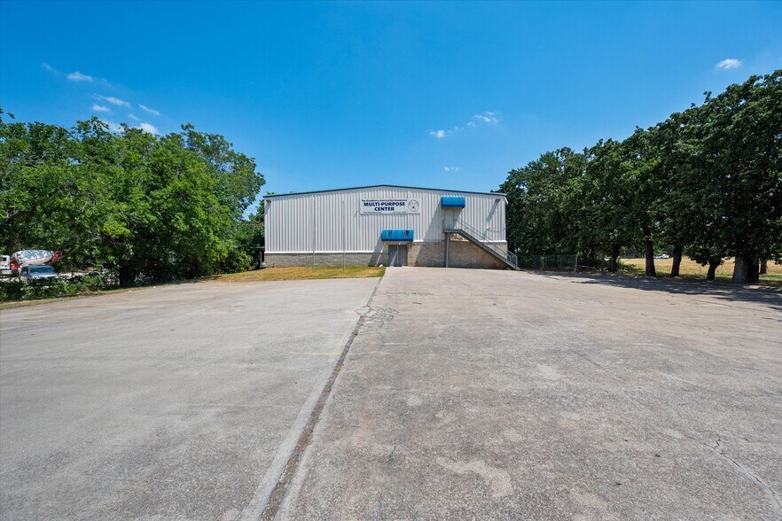 More Photos Of 4109 Mansfield Hwy, Forest Hill Schools For Sale