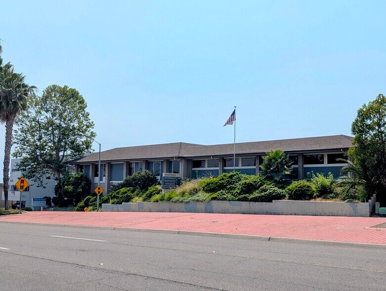 Primary Photo Of 2119-2123 El Camino Real, Oceanside Medical For Lease