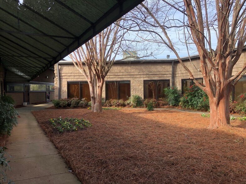 More Photos Of 301 Keisler Dr, Cary Medical For Lease