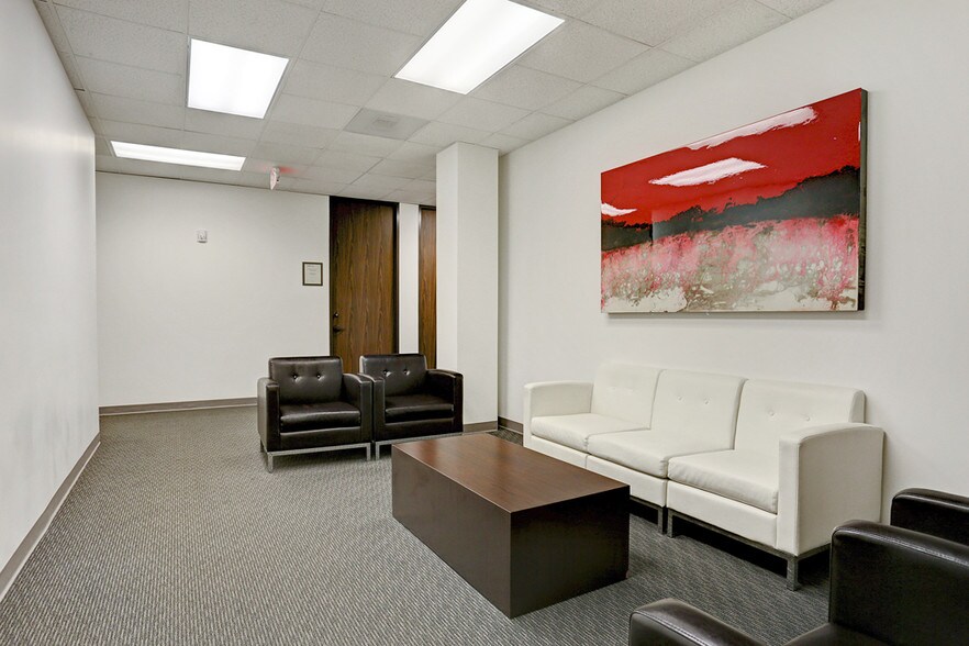 More Photos Of 6250 Westpark Dr, Houston Office For Lease