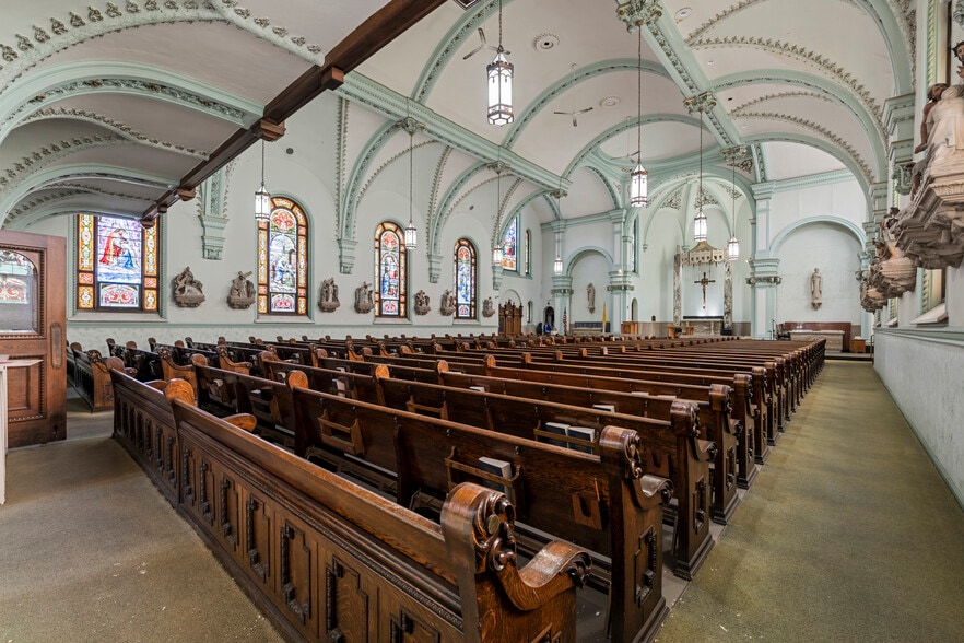 More Photos Of 21 State St, Oil City Specialty For Sale