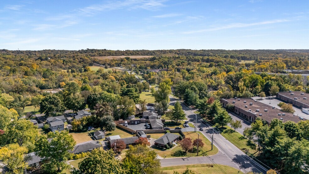 More Photos Of 2898 Elm Hill Pike, Nashville Office Residential For Sale