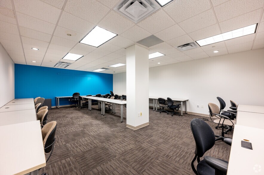 More Photos Of 14611 W Commerce Rd, Daleville Office For Lease