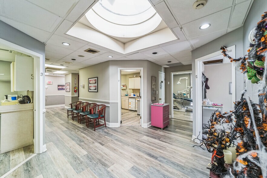More Photos Of 326 Broad St, Red Bank Medical For Sale