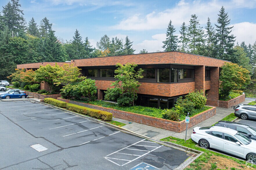 More Photos Of 2320 130th Ave NE, Bellevue Office For Lease