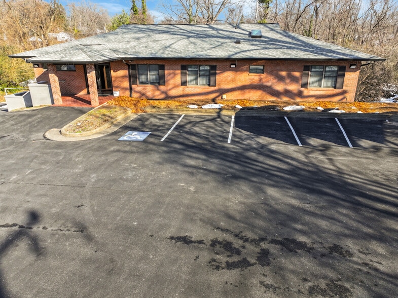 More Photos Of 1502 Featherstone Rd, Woodbridge Medical For Sale