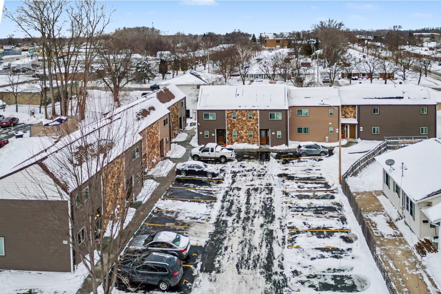 Primary Photo Of 1747 Oakdale Ave, Green Bay Apartments For Sale