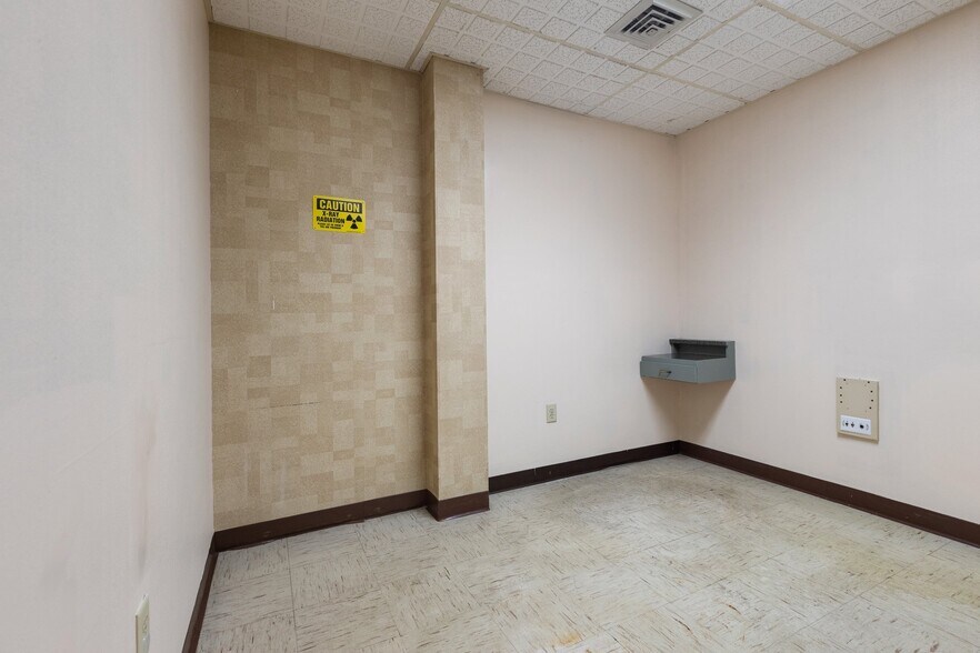 More Photos Of 1405 Braden St, Jacksonville Medical For Sale