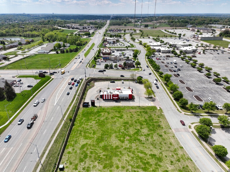 More Photos Of 6512 N 72nd St, Omaha Fast Food For Sale
