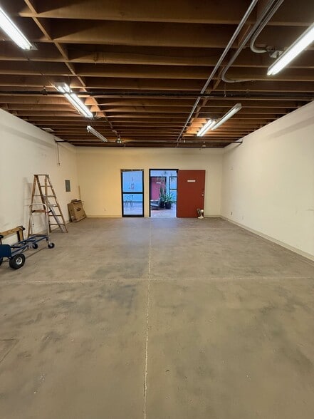 More Photos Of 730 29th St, Oakland Loft Creative Space For Sale