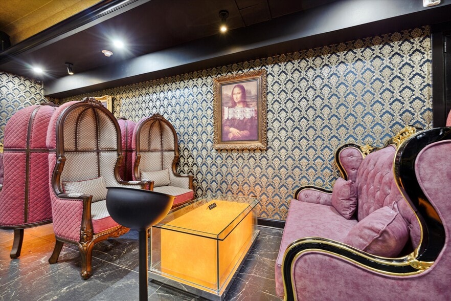 More Photos Of 2154 Bridge St, Philadelphia General Retail For Sale
