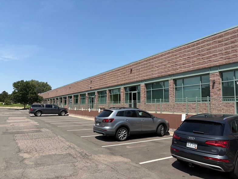 More Photos Of 7318 S Revere Pky, Englewood Flex For Sale