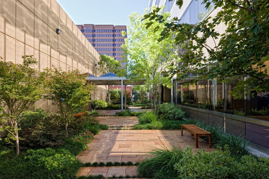 More Photos Of 3500 Oak Lawn Ave, Dallas Coworking Space