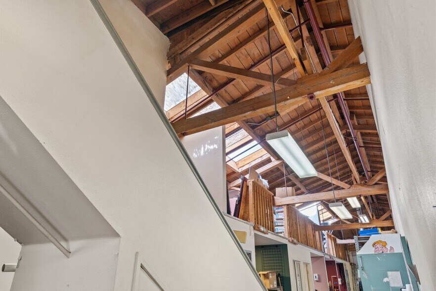 More Photos Of 2911 Shattuck Ave, Berkeley Storefront For Sale