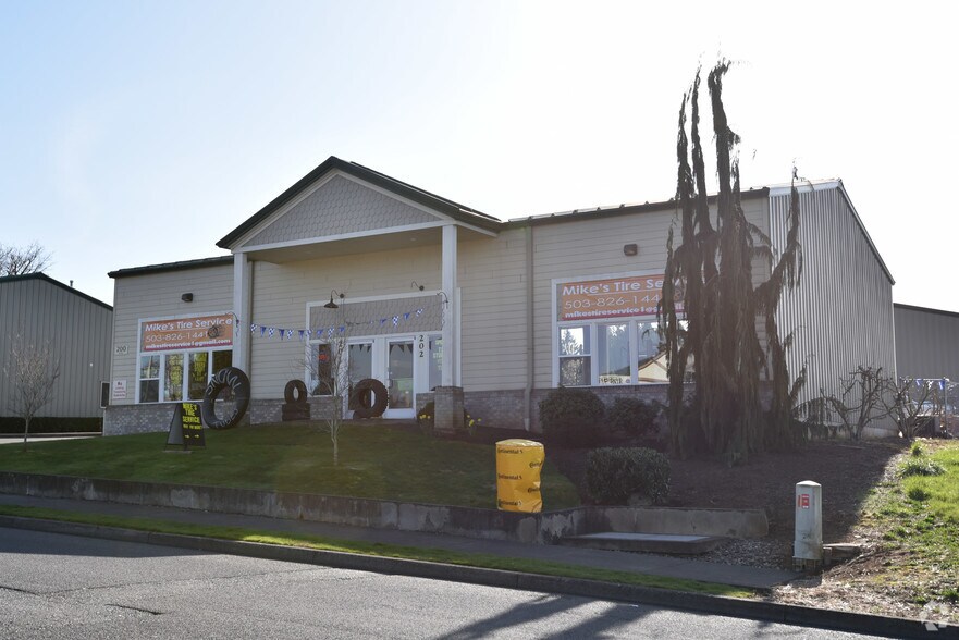 More Photos Of 35900 Industrial Way, Sandy Unknown For Lease