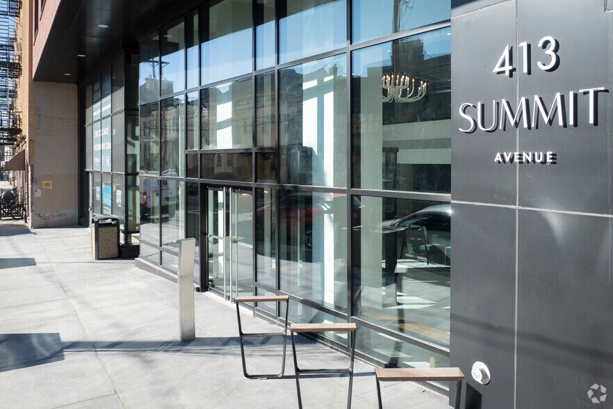 More Photos Of 413 Summit Ave, Jersey City Apartments For Lease