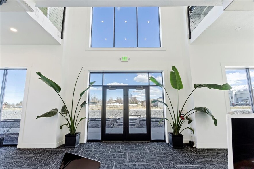 More Photos Of 1042 3000 N, Layton Office For Sale