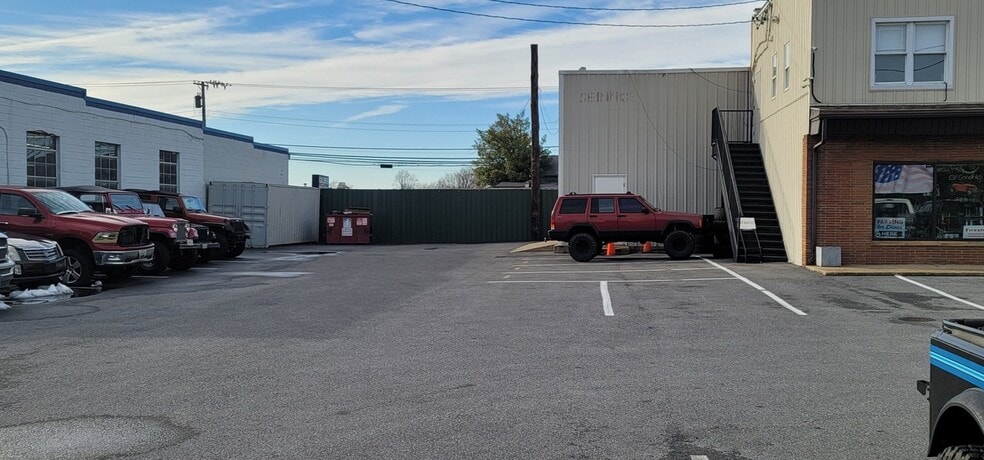 More Photos Of 7216 Ritchie Hwy, Glen Burnie Freestanding For Sale