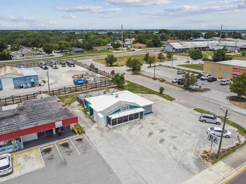 More Photos Of 275 S Lake Shore Way, Lake Alfred Restaurant For Sale