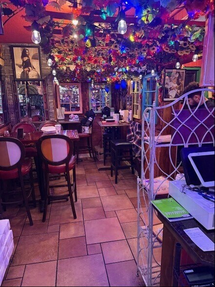 More Photos Of 8820 Lyndale Ave S, Bloomington Restaurant For Sale