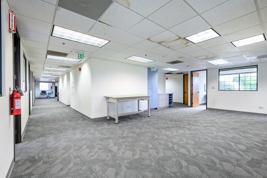 More Photos Of 1327 Del Norte Rd, Camarillo Medical For Sale