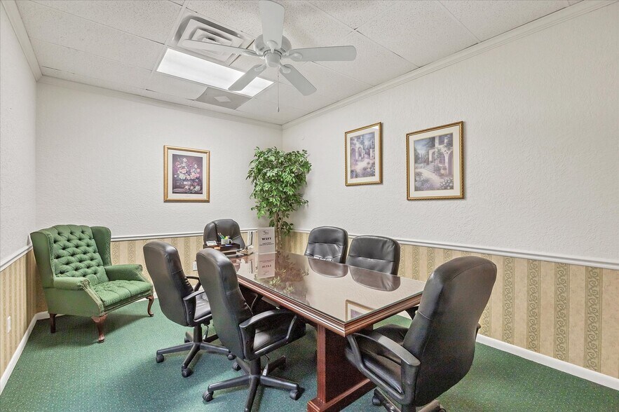 More Photos Of 1578 El Jobean Rd, Port Charlotte Office For Lease