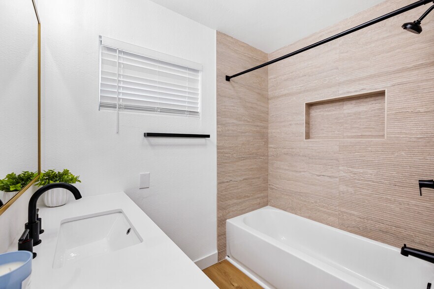 More Photos Of 540 F St, Chula Vista Apartments For Sale